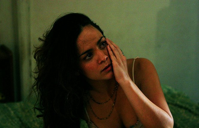 Svět drog - Z filmu - Alice Braga