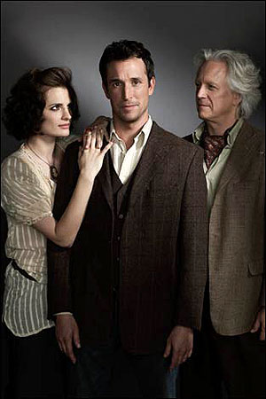 Stana Katic, Noah Wyle, Bruce Davison