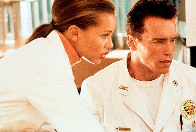 Likvidátor - Z filmu - Vanessa Williams, Arnold Schwarzenegger
