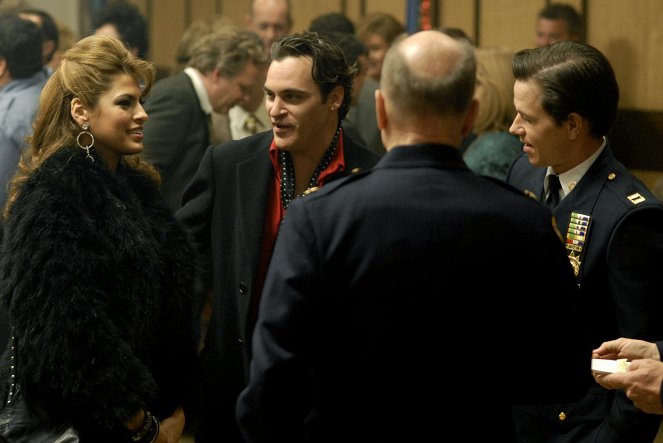 Eva Mendes, Joaquin Phoenix, Mark Wahlberg