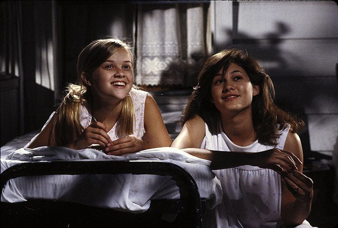 V měsíčním svitu - Z filmu - Reese Witherspoon, Emily Warfield