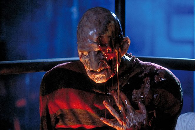 Noční můra v Elm Street 2: Freddyho pomsta - Z filmu - Robert Englund