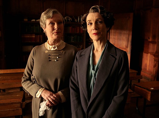 Agatha Christie's Poirot - Kočka mezi holuby - Z filmu - Susan Wooldridge, Harriet Walter