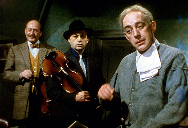 Pět lupičů a stará dáma - Z filmu - Cecil Parker, Herbert Lom, Alec Guinness