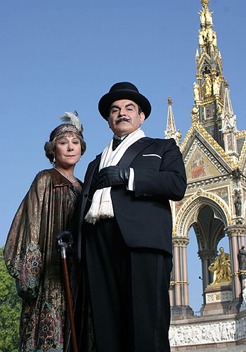 Agatha Christie's Poirot - Karty na stole - Z filmu - Zoë Wanamaker, David Suchet