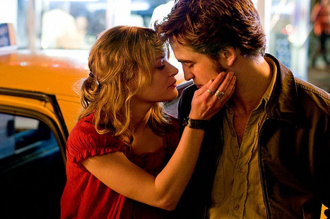 Nezapomeň na mě - Z filmu - Emilie de Ravin, Robert Pattinson