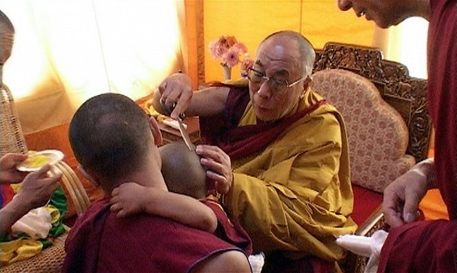 To správné dítě - Z filmu - dalajlama Tändzin
