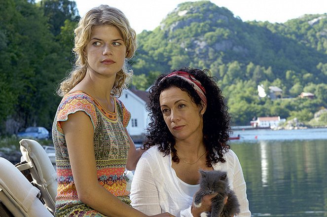 Osamělé fjordy - Z filmu - Annekathrin Bach, Barbara Wussow