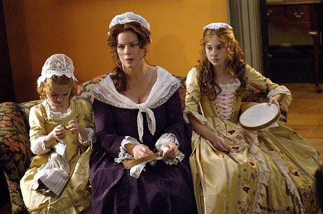 Felicity: An American Girl Adventure - Photos - Eulala Scheel, Marcia Gay Harden, Shailene Woodley