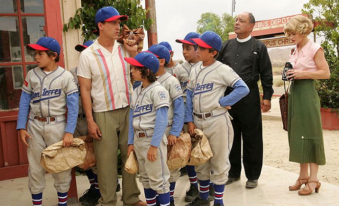 The Perfect Game - Z filmu - Clifton Collins Jr., Cheech Marin, Emilie de Ravin