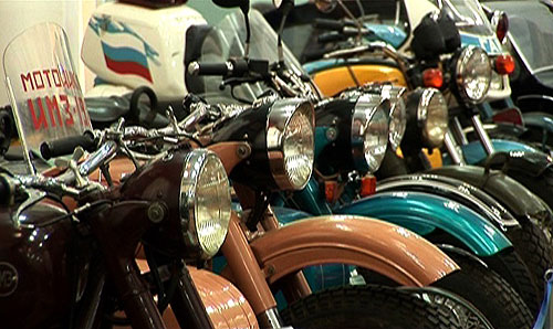 Legendární motocykl Ural - Z filmu