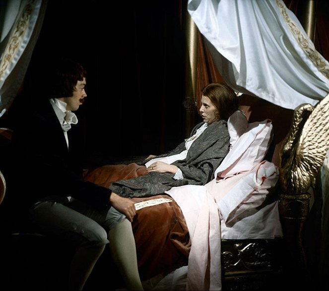 Napoleon a jeho lásky - Z filmu - Billie Whitelaw