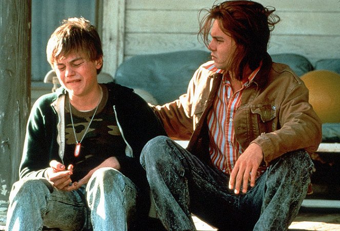 Co žere Gilberta Grapea - Z filmu - Leonardo DiCaprio, Johnny Depp