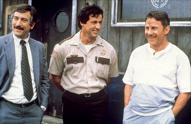 Země policajtů - Z filmu - Robert De Niro, Sylvester Stallone, Harvey Keitel