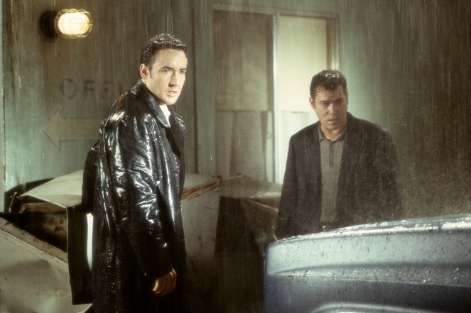 Identita - Z filmu - John Cusack, Ray Liotta