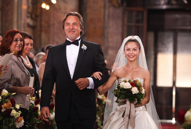 Don Johnson, Alexis Dziena