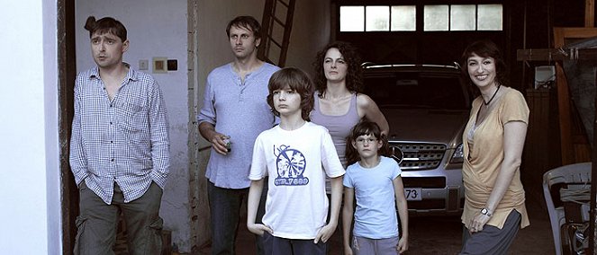 Rodina je základ státu - Z filmu - Jiří Vyorálek, Igor Chmela, Eva Vrbková, Simona Babčáková