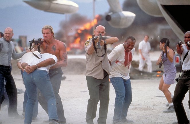 Con Air - Z filmu - Brendan Kelly, Conrad Goode, John Malkovich