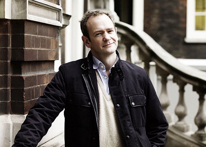 Alexander Armstrong