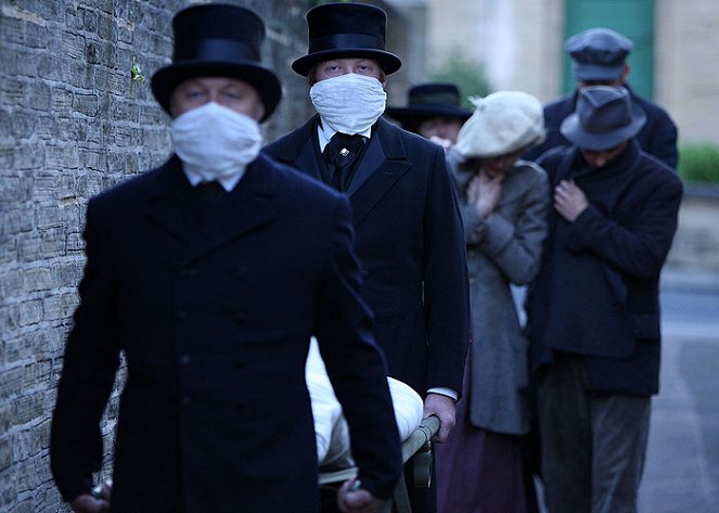 Španělská chřipka: Zapomenutí padlí - Z filmu