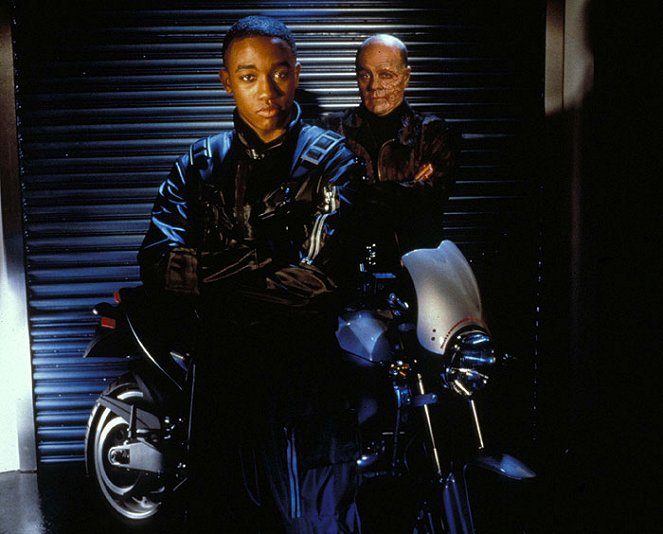 Lee Thompson Young, Michael Ironside