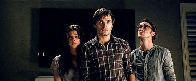 Zjevení - Z filmu - Ashley Greene, Sebastian Stan, Tom Felton