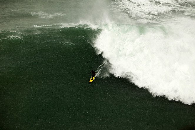 Surfaři rozbouřených vln 2 - Nový Zéland - Z filmu
