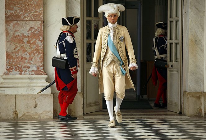 Vzestup a pád Versailles: Ludvík XVI. - Z filmu