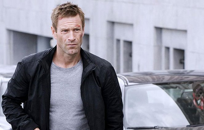 Agent na útěku - Z filmu - Aaron Eckhart