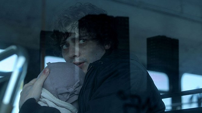 Citadel - Z filmu - Aneurin Barnard