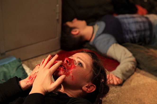 Diaz: Neuklízej tu krev - Z filmu - Jennifer Ulrich