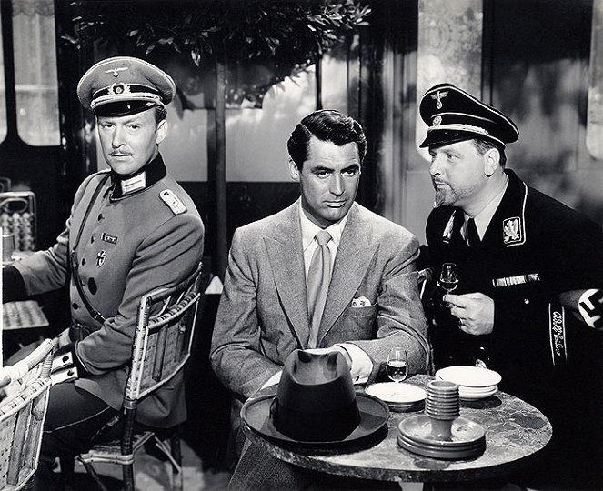 Albert Dekker, Cary Grant, Walter Slezak