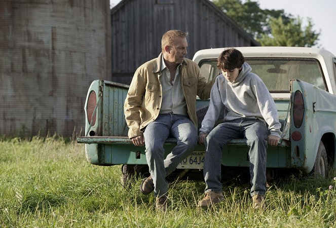 Man of Steel - Photos - Kevin Costner, Dylan Sprayberry