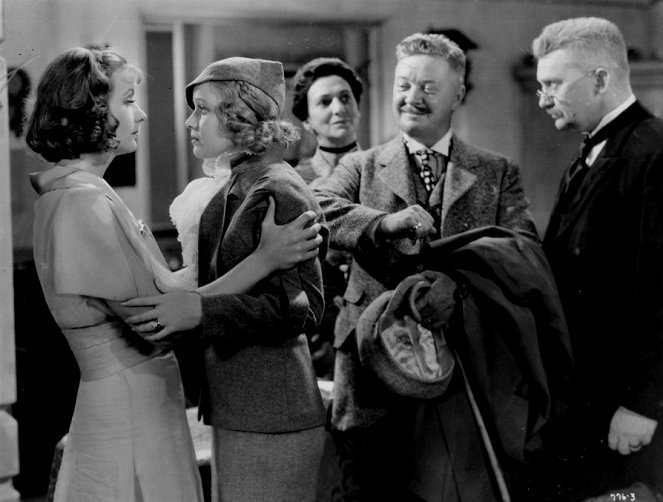 Pestrý závoj - Z filmu - Greta Garbo, Cecilia Parker, Beulah Bondi, Billy Bevan, Jean Hersholt