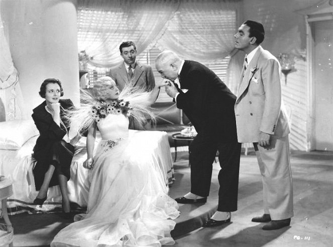 Mary Astor, Marion Davies, Frank McHugh, Berton Churchill, Pat O'Brien