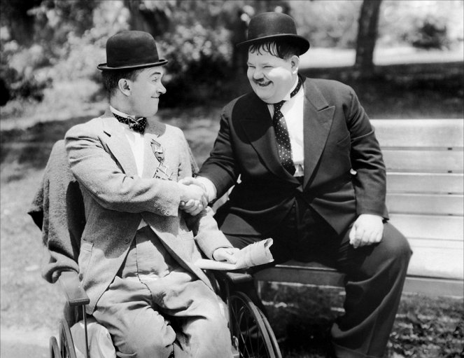 Dubové palice - Z filmu - Oliver Hardy, Stan Laurel