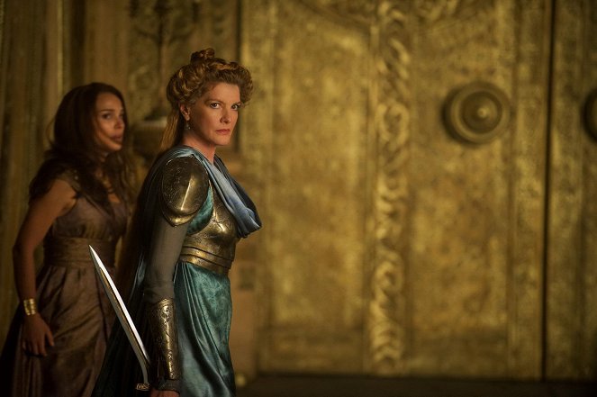 Thor: Temný svět - Z filmu - Natalie Portman, Rene Russo