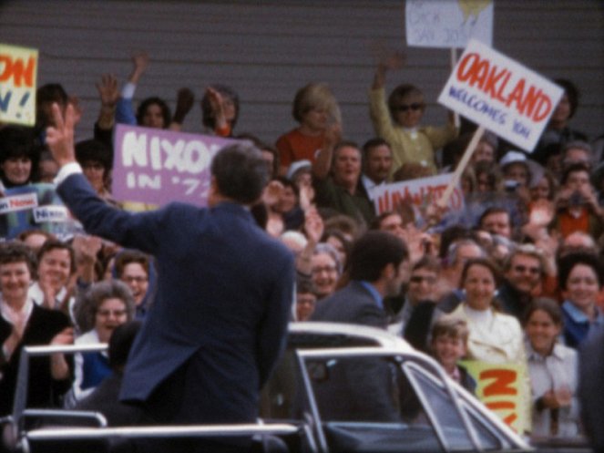 Náš Nixon - Z filmu