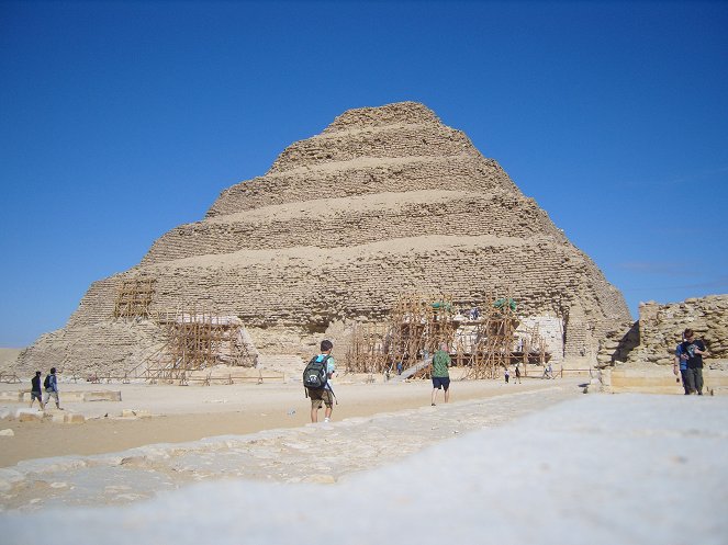 Záchrana nejstarší egyptské pyramidy - Z filmu