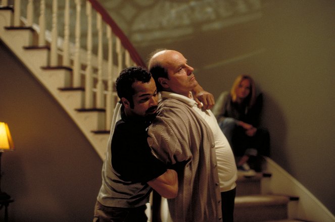Crime and Punishment in Suburbia - Photos - Jeffrey Wright, Michael Ironside