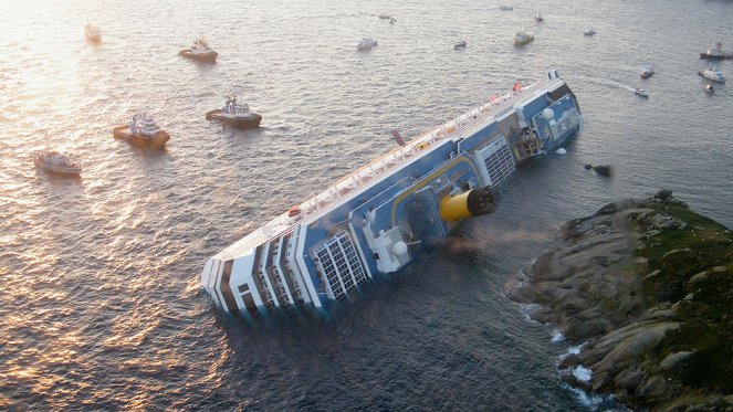 Costa Concordia v přímém přenosu - Z filmu