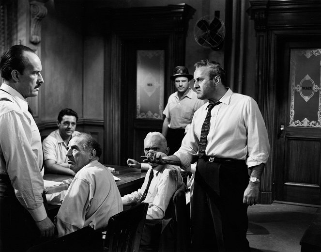 Dvanáct rozhněvaných mužů - Z filmu - Jiří Voskovec, Edward Binns, Ed Begley, Jack Warden, Lee J. Cobb