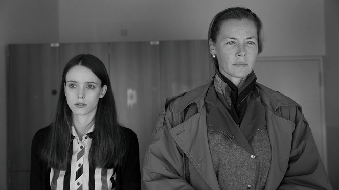 Stacy Martin, Connie Nielsen