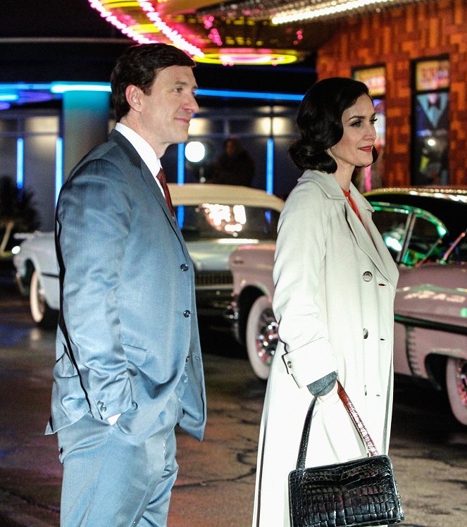 Vegas - Past Lives - Photos - Shawn Doyle, Carrie-Anne Moss