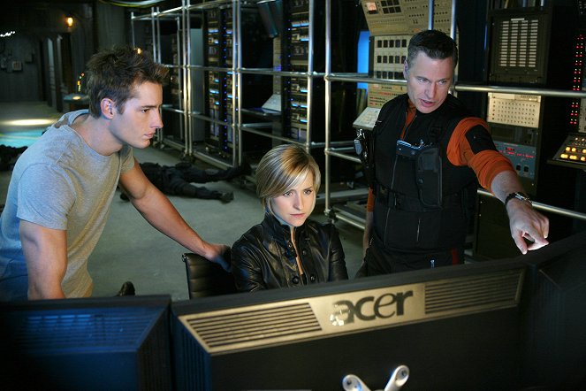 Justin Hartley, Allison Mack, Ted Whittall