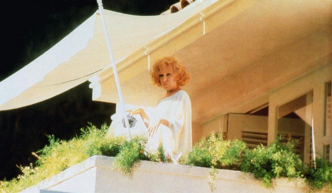 Somrák z Beverly Hills - Z filmu - Bette Midler
