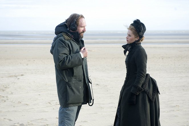 Vášeň mezi řádky - Z natáčení - Ralph Fiennes, Felicity Jones