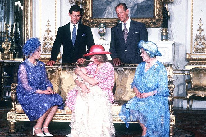 Aristokracie zblízka - Z filmu - královna Alžběta II., Karel III., princezna Diana, princ Philip, vévoda z Edinburghu