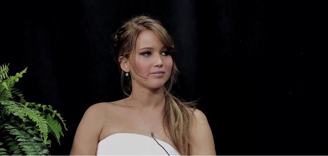 Between Two Ferns with Zach Galifianakis - Photos - Jennifer Lawrence