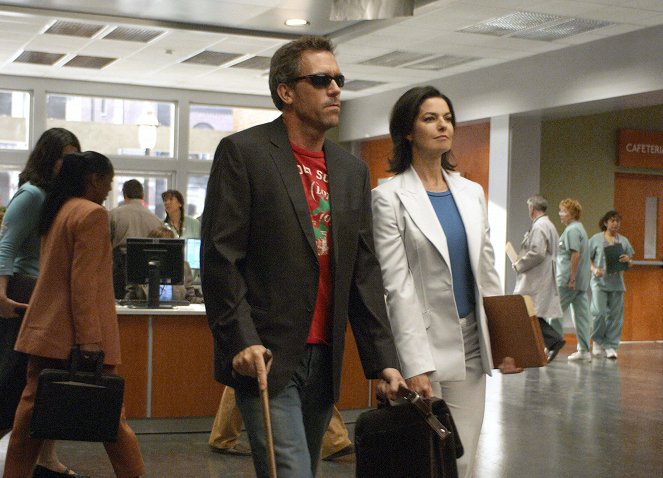 Dr. House - Série 2 - Smíření - Z filmu - Hugh Laurie, Sela Ward